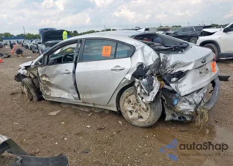 2018 Kia Forte Lx z USA, uszkodzony, nr VIN 3KPFL4A79JE263276